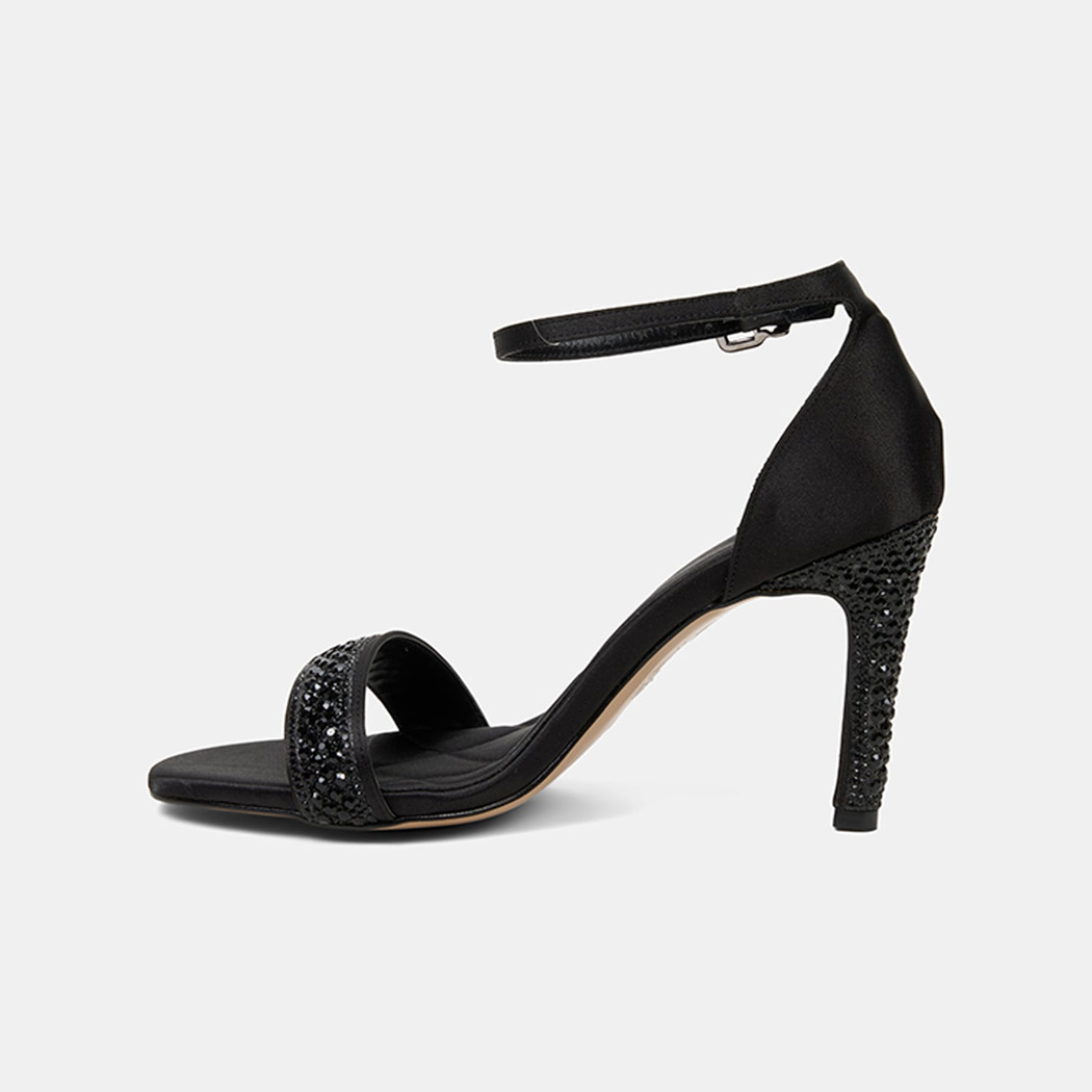 Kadın Siyah Ayarlanabilir Tokalı Taşlı Topuklu Abiye Sandalet