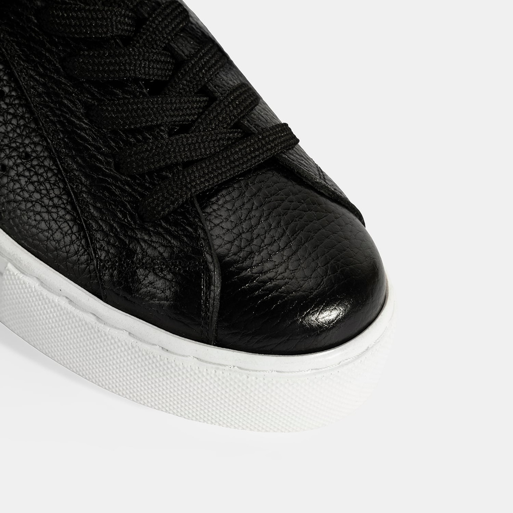 Kadın Siyah Bağcıklı Deri Günlük Ayakkabı