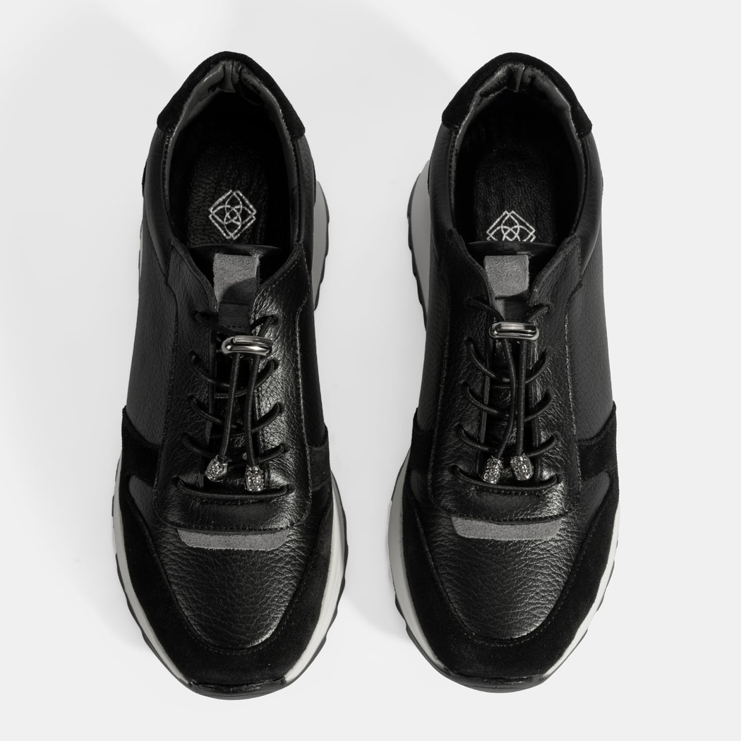 Kadın Siyah Bağcıklı Deri Spor Ayakkabı