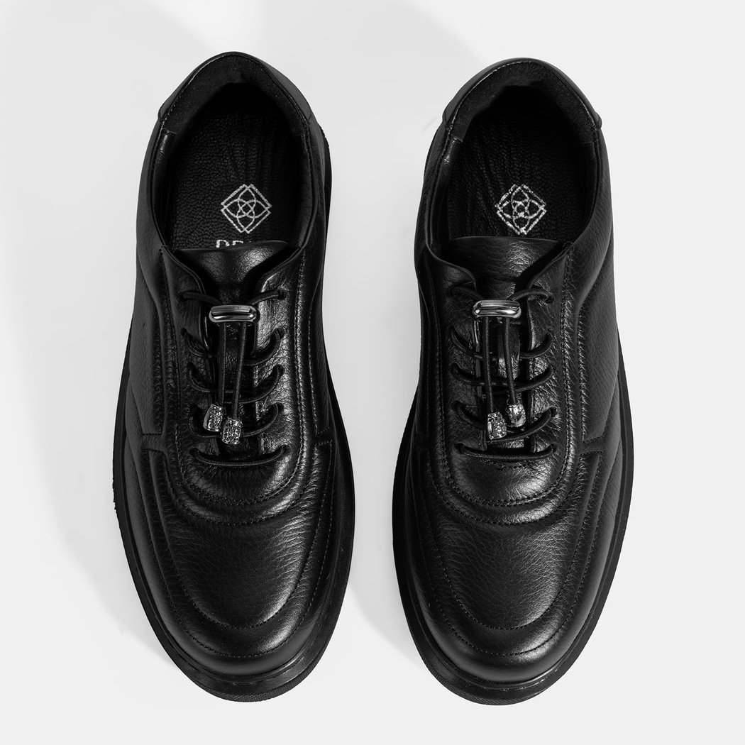 Kadın Siyah Bağcıklı Günlük Deri Ayakkabı