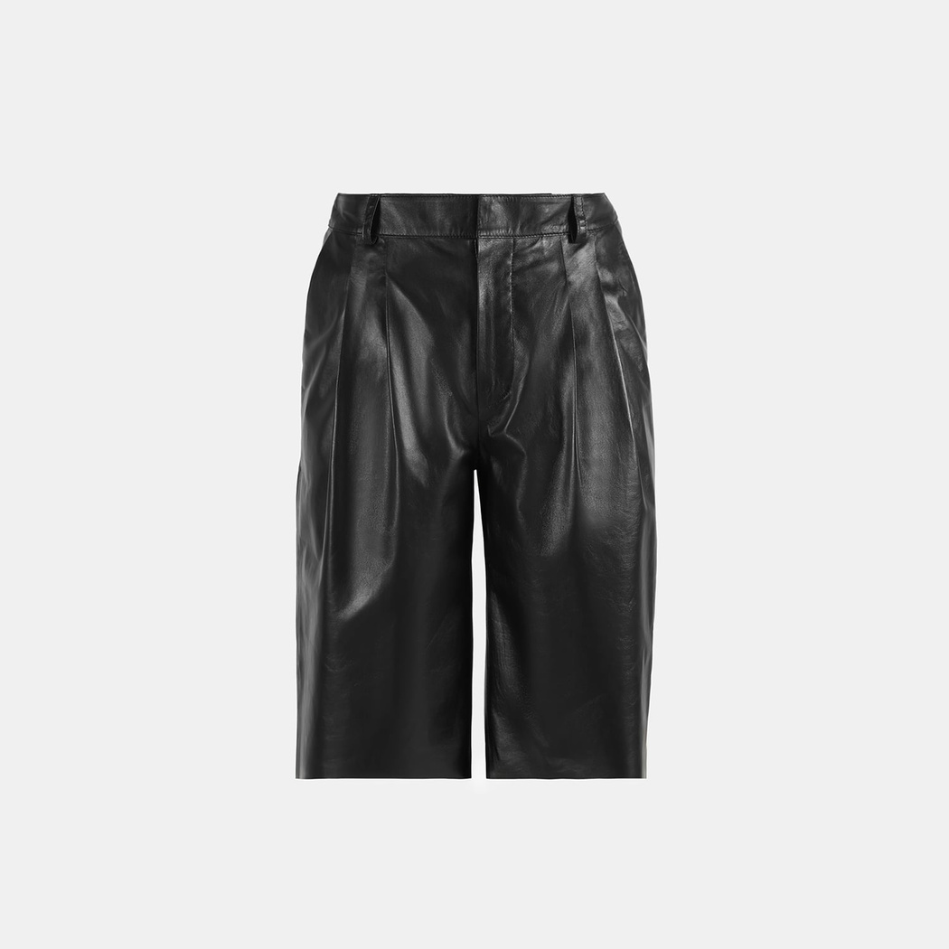 Kadın Siyah Deri Bermuda Şort