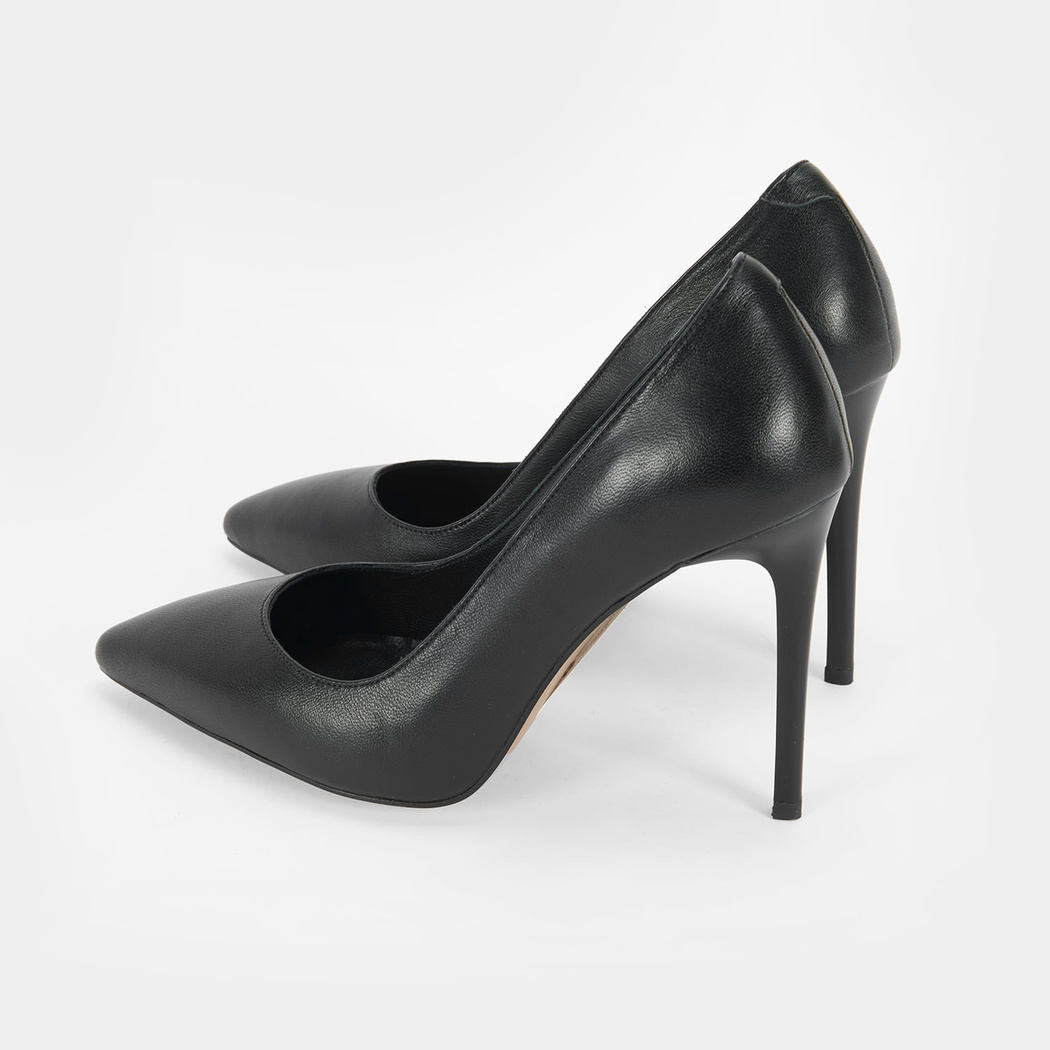 Kadın Siyah Deri Topuklu Klasik Ayakkabı