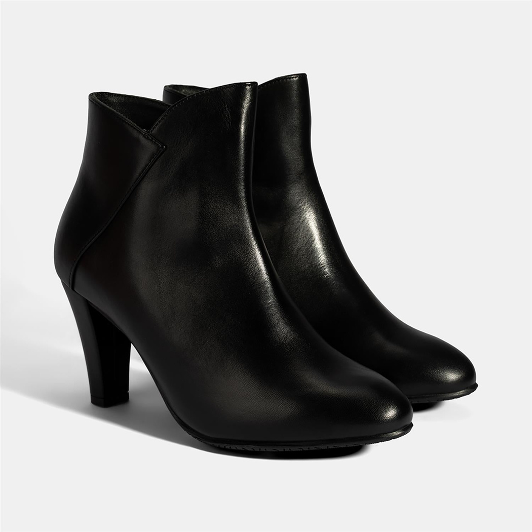 Kadın Siyah DesaComfort Deri Topuklu Chelsea Bot