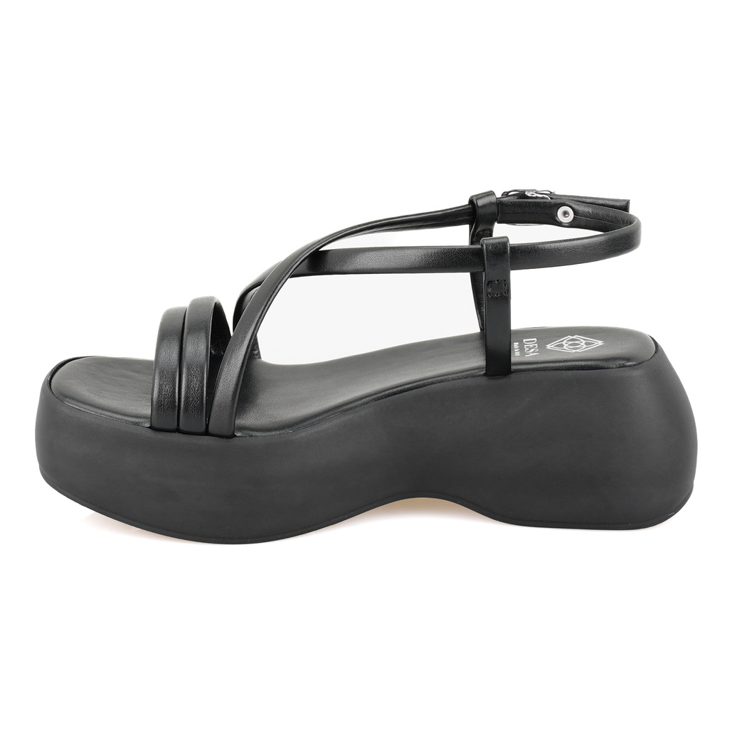 Kadın Siyah Dolgu Tabanlı Sandalet