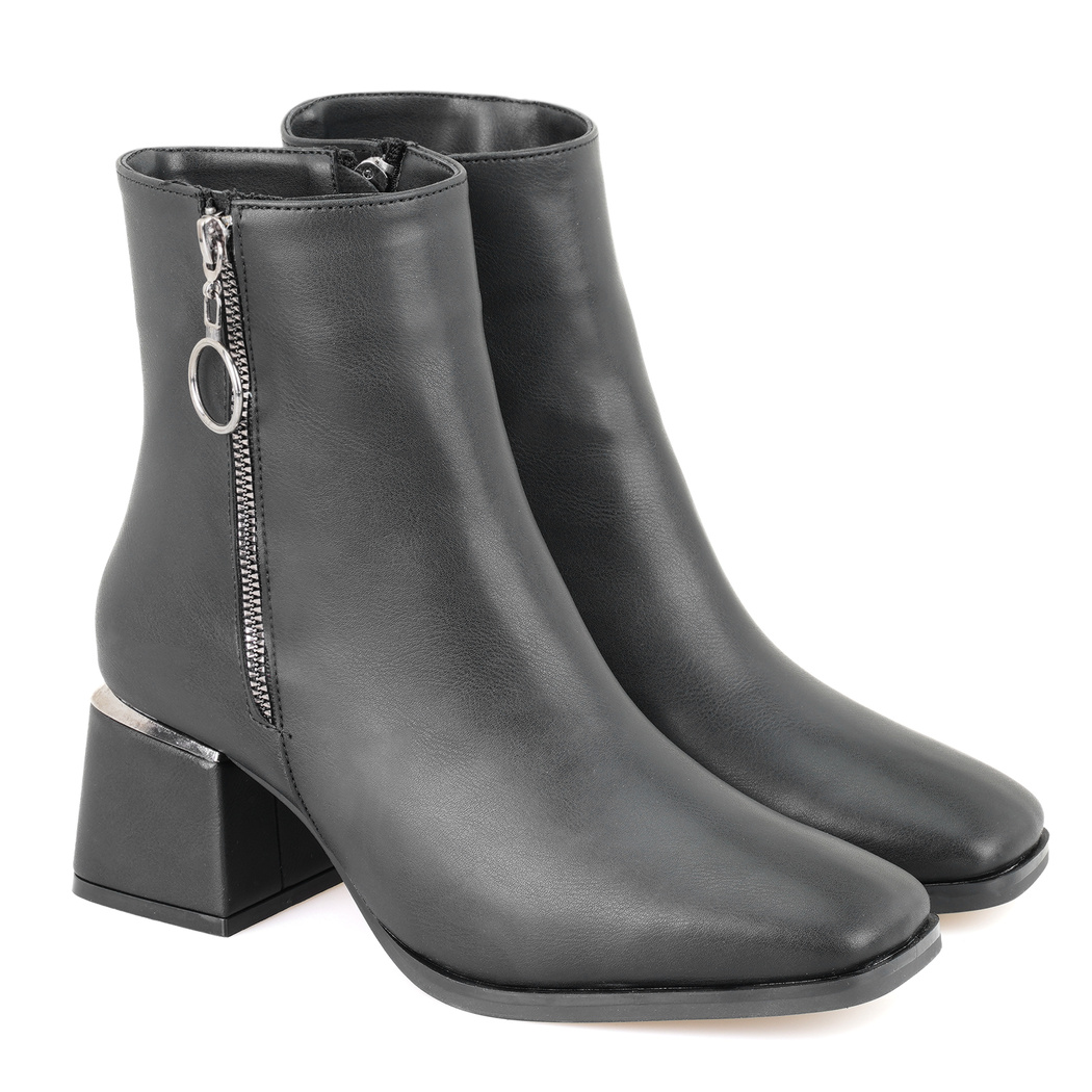 Kadın Siyah Fermuarlı Topuklu Bot
