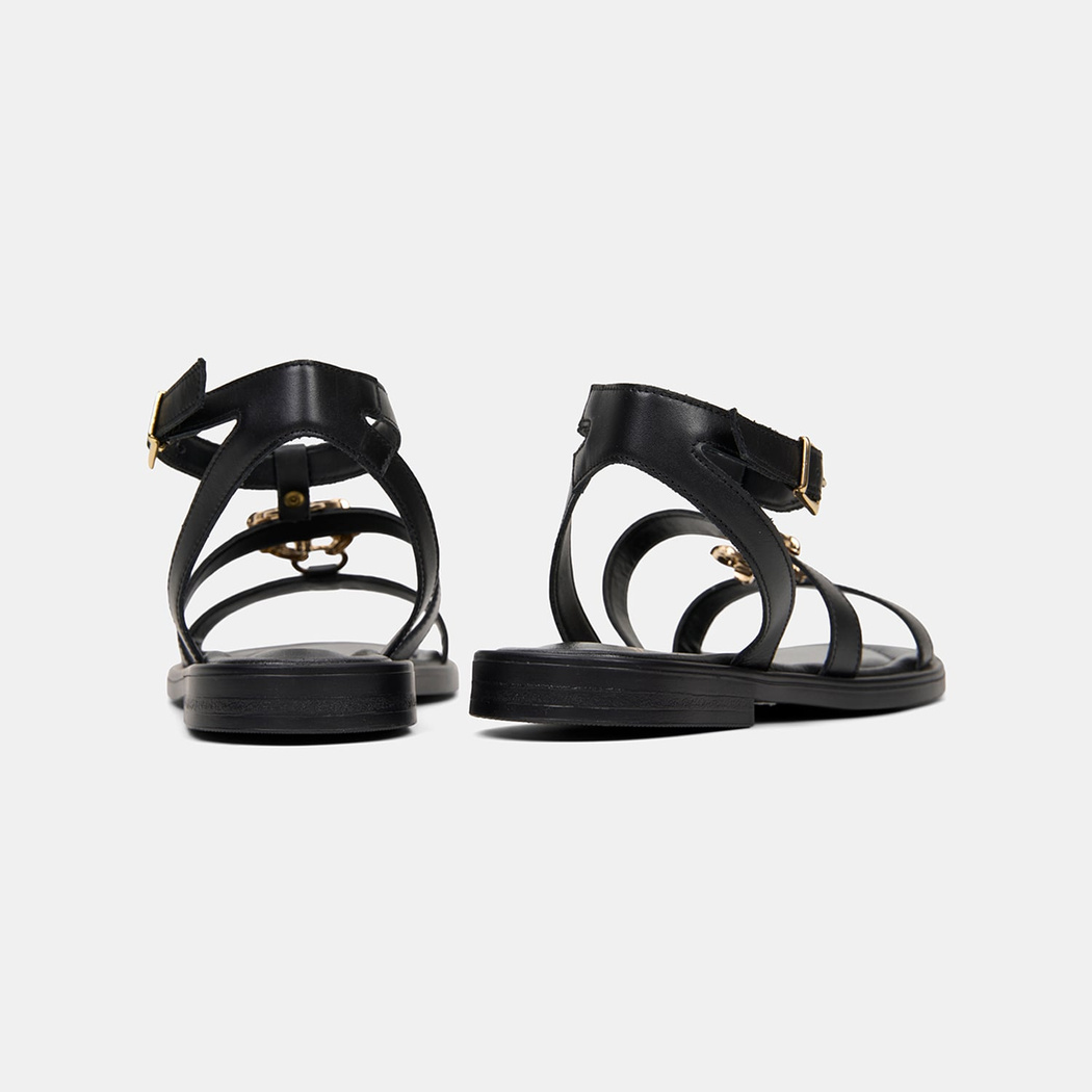 Kadın Siyah Gold Aksesuar Detaylı Deri Sandalet