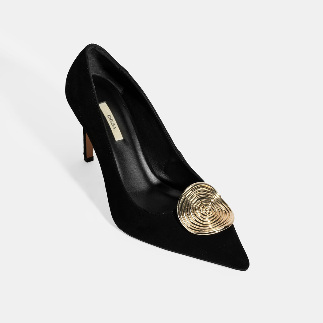 Kadın Siyah Gold Toka Detaylı Süet Topuklu Ayakkabı