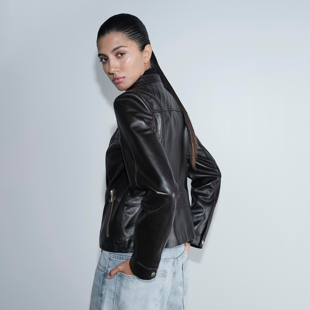 Kadın Siyah Hakim Yakalı Fit Deri Ceket