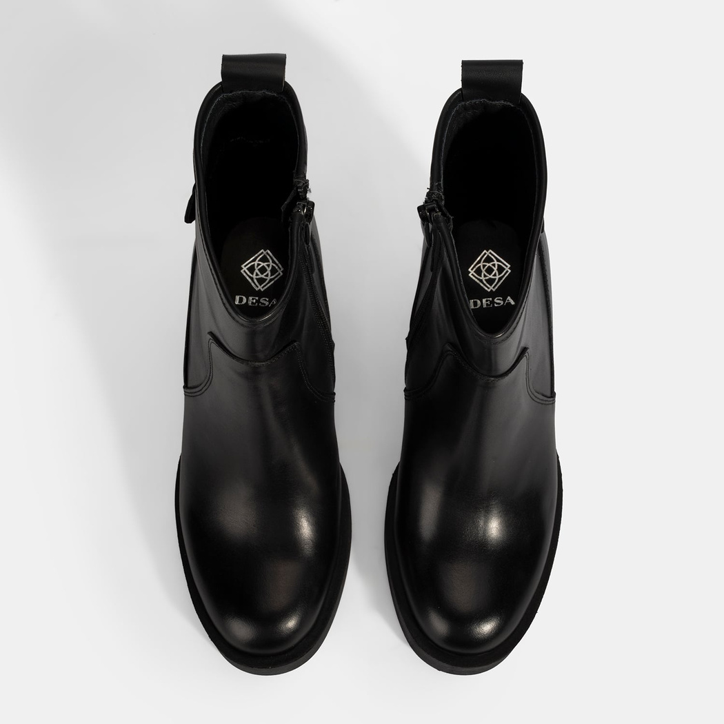 Kadın Siyah Kalın Topuklu Deri Bot