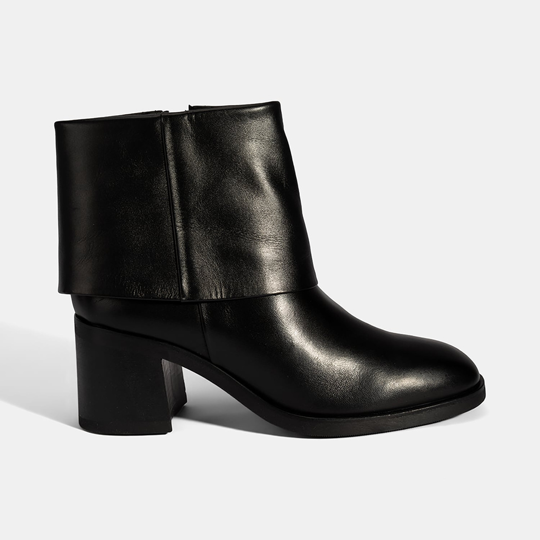 Kadın Siyah Katlama Detaylı Topuklu Deri Bot