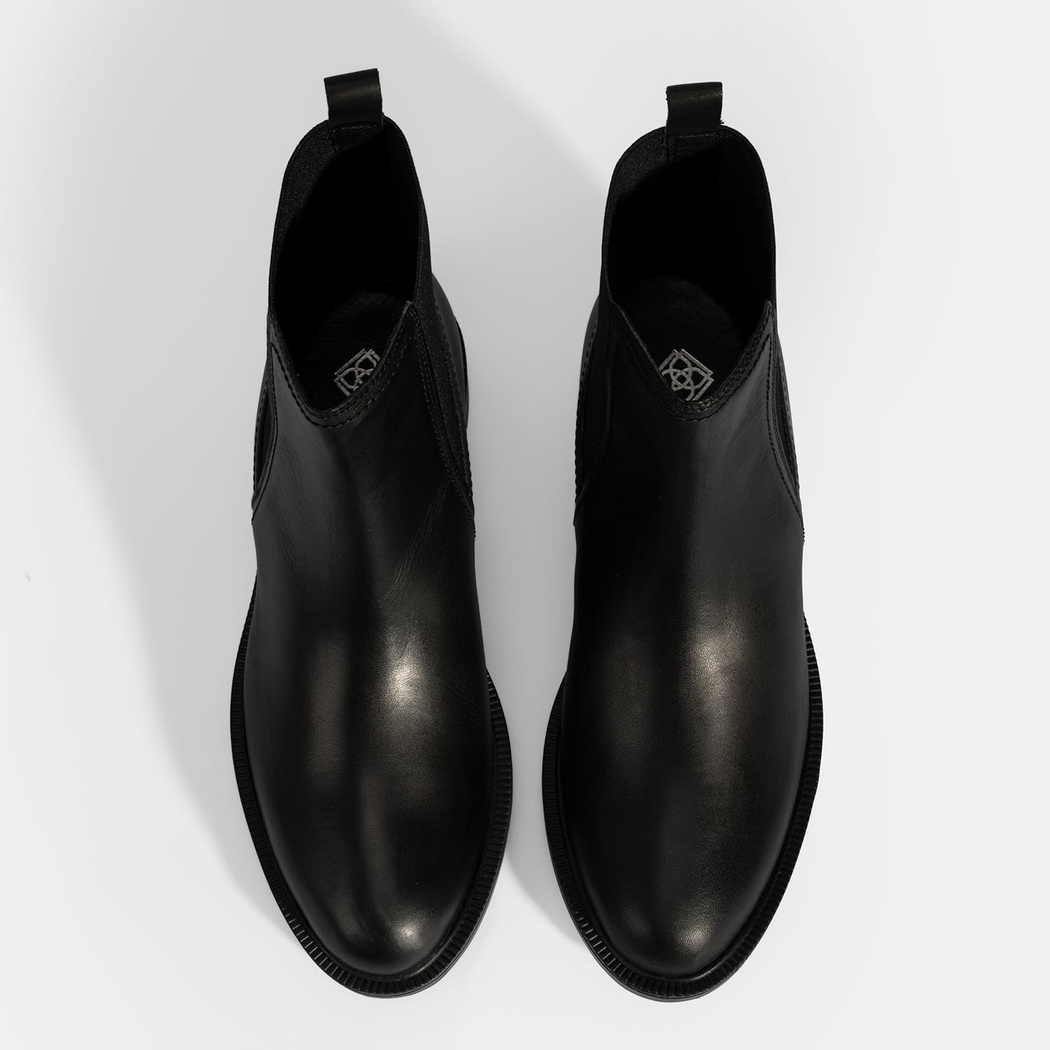 Kadın Siyah Lastik Detaylı Deri Bot