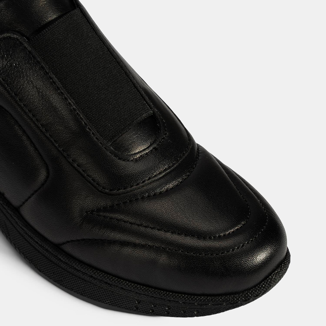 Kadın Siyah Lastikli Deri Spor Ayakkabı