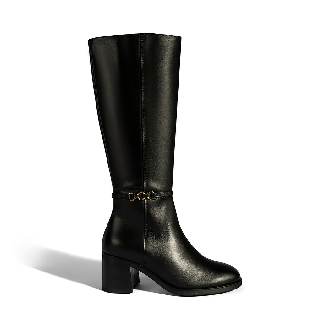 Kadın Siyah Metal Aksesuarlı Deri Çizme