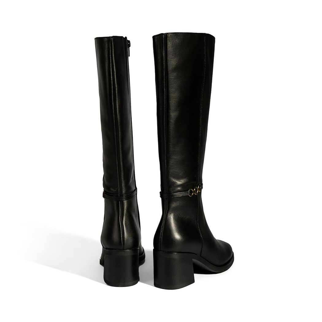 Kadın Siyah Metal Aksesuarlı Deri Çizme