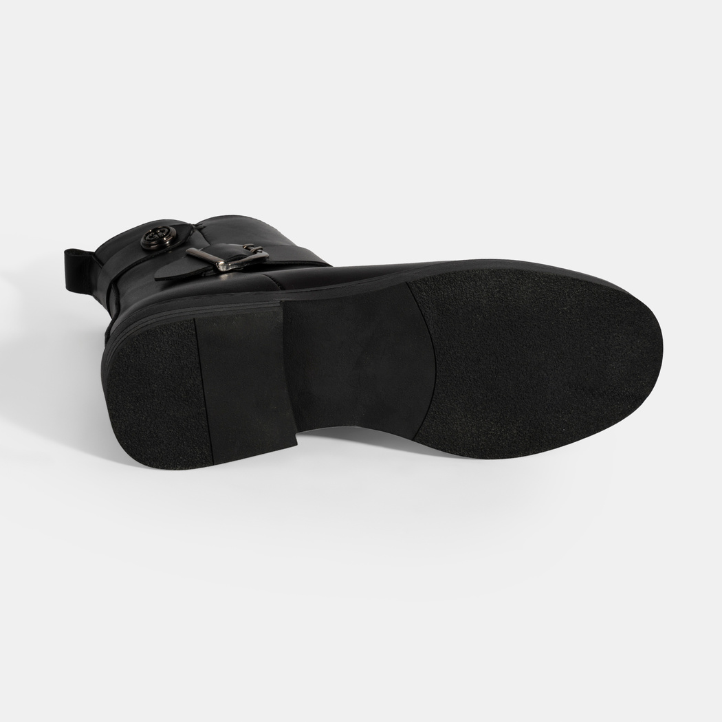 Kadın Siyah Metal Toka Detaylı Deri Bot