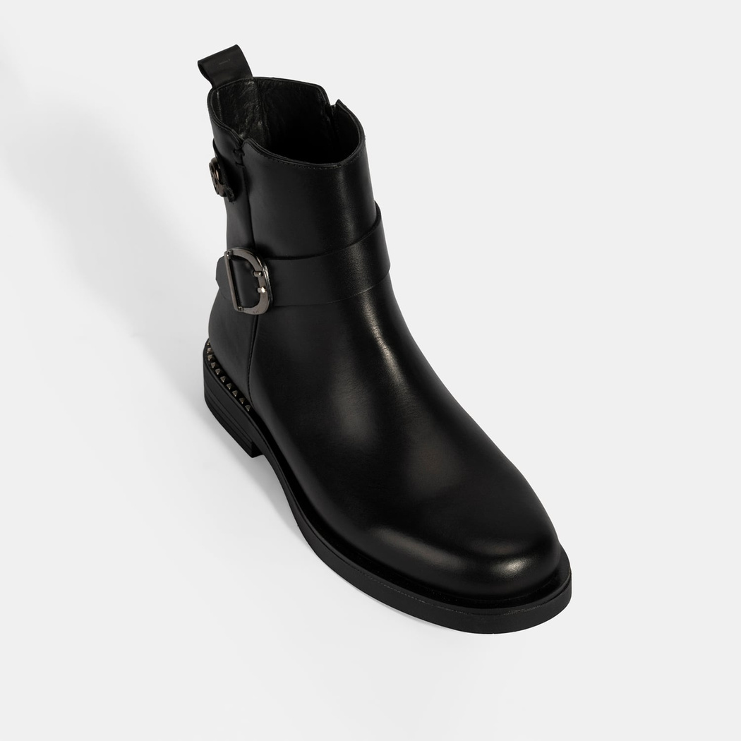 Kadın Siyah Metal Toka Detaylı Deri Bot