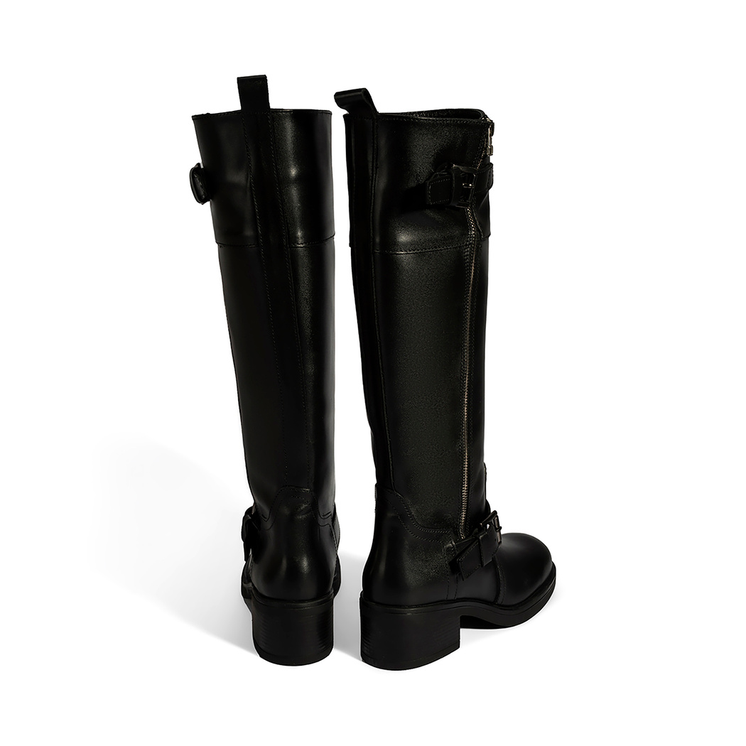 Kadın Siyah Metal Toka Detaylı Deri Çizme