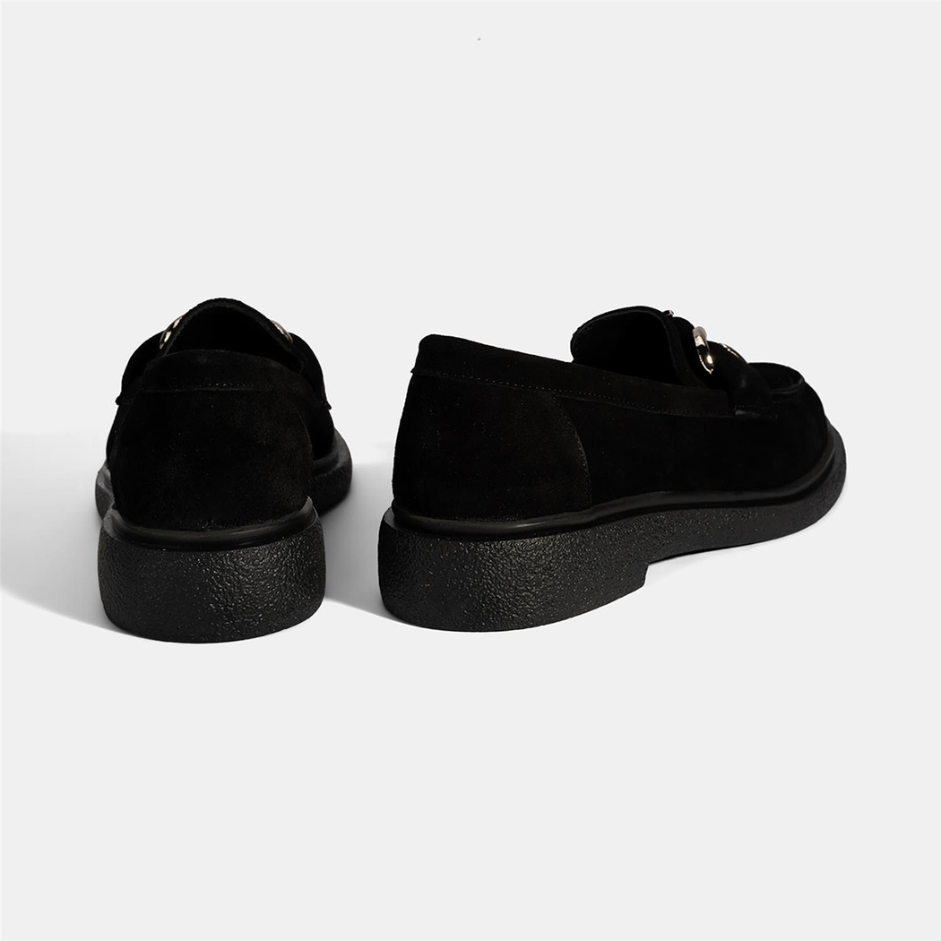 Kadın Siyah Metal Toka Detaylı Süet Loafer