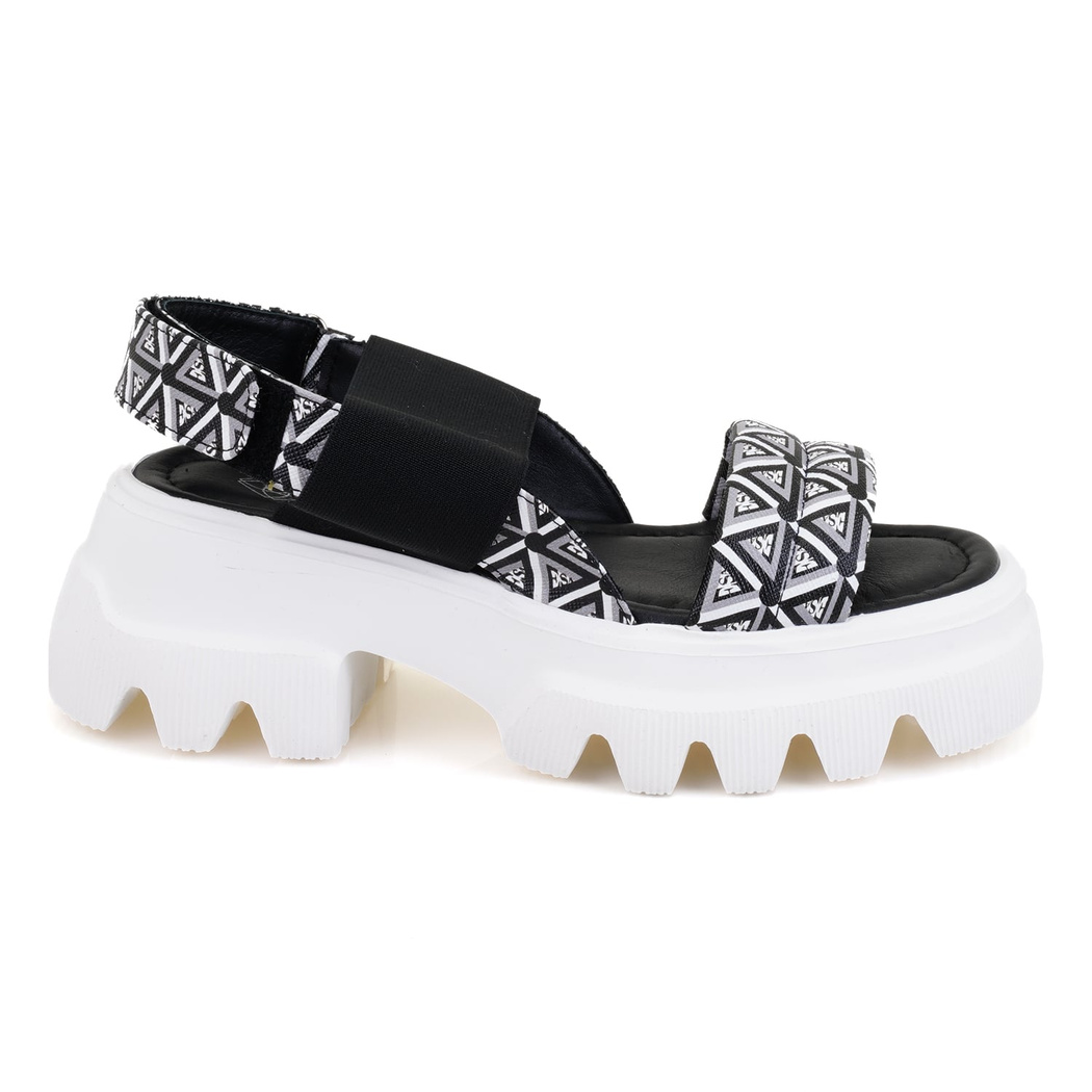 Kadın Siyah Monogram Desenli Dolgu Topuklu Sandalet