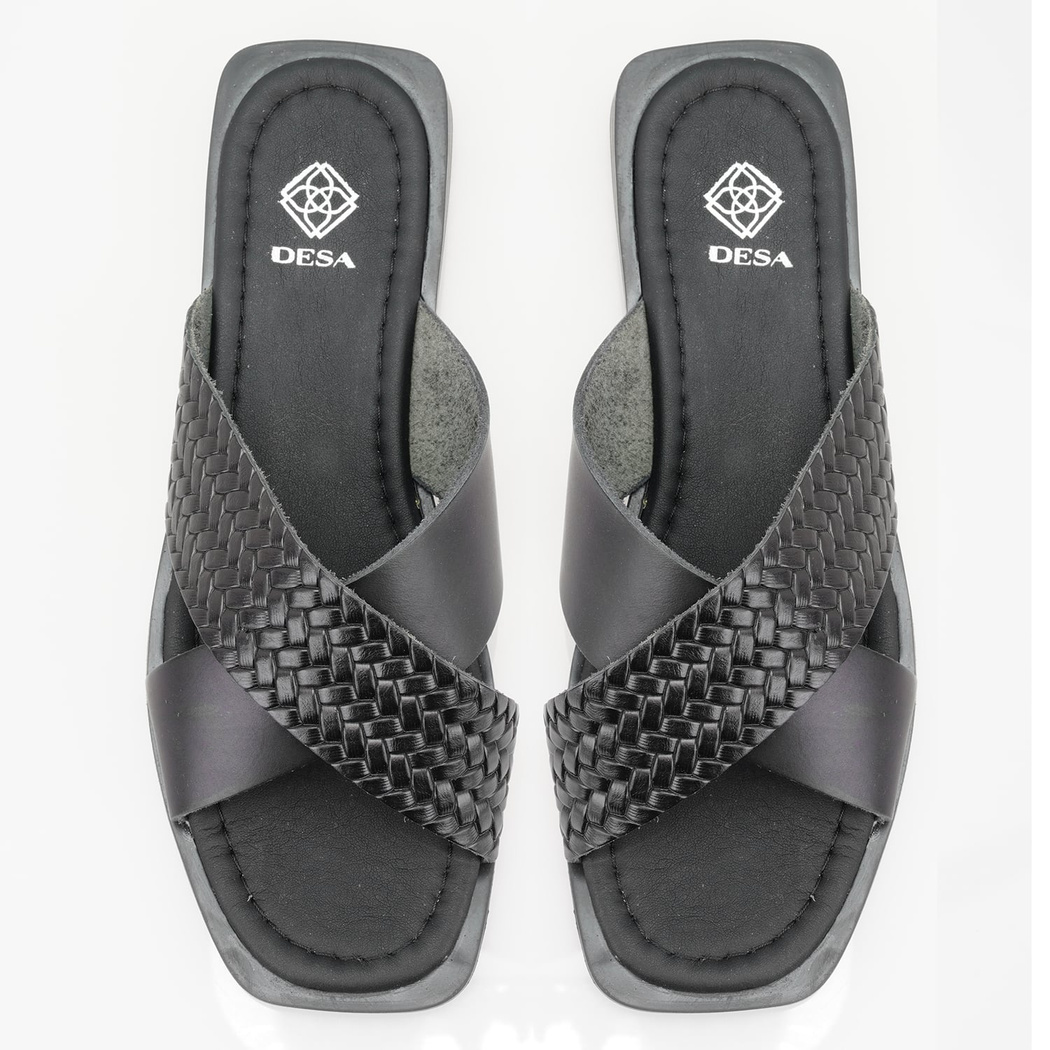 Kadın Siyah Örgü Baskılı Deri Terlik