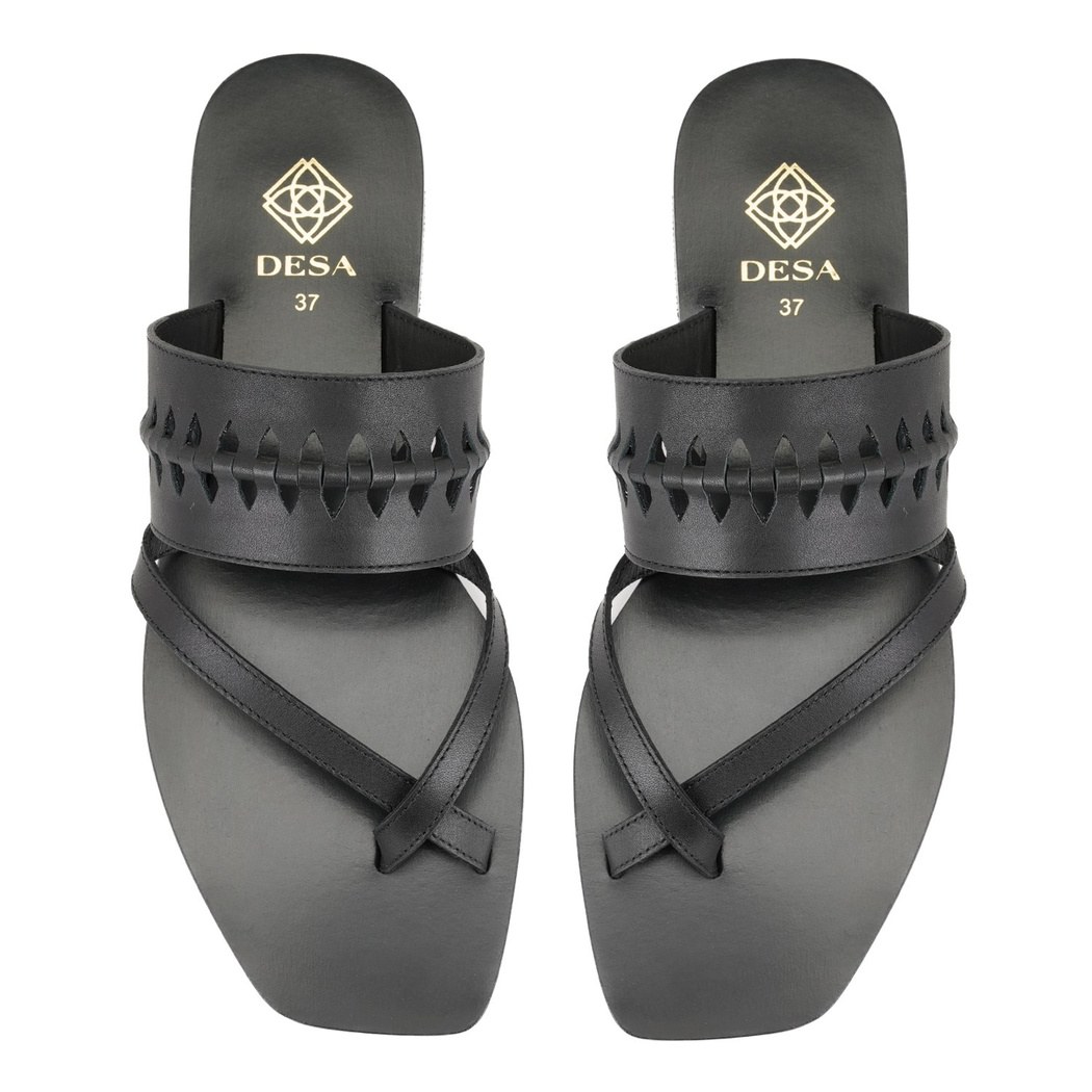 Kadın Siyah Parmak Arası Deri Terlik