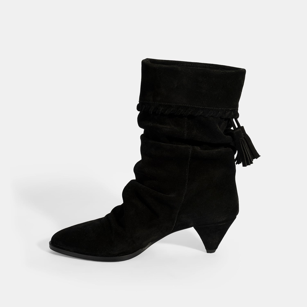 Kadın Siyah Püskül Detaylı Süet Topuklu Bot