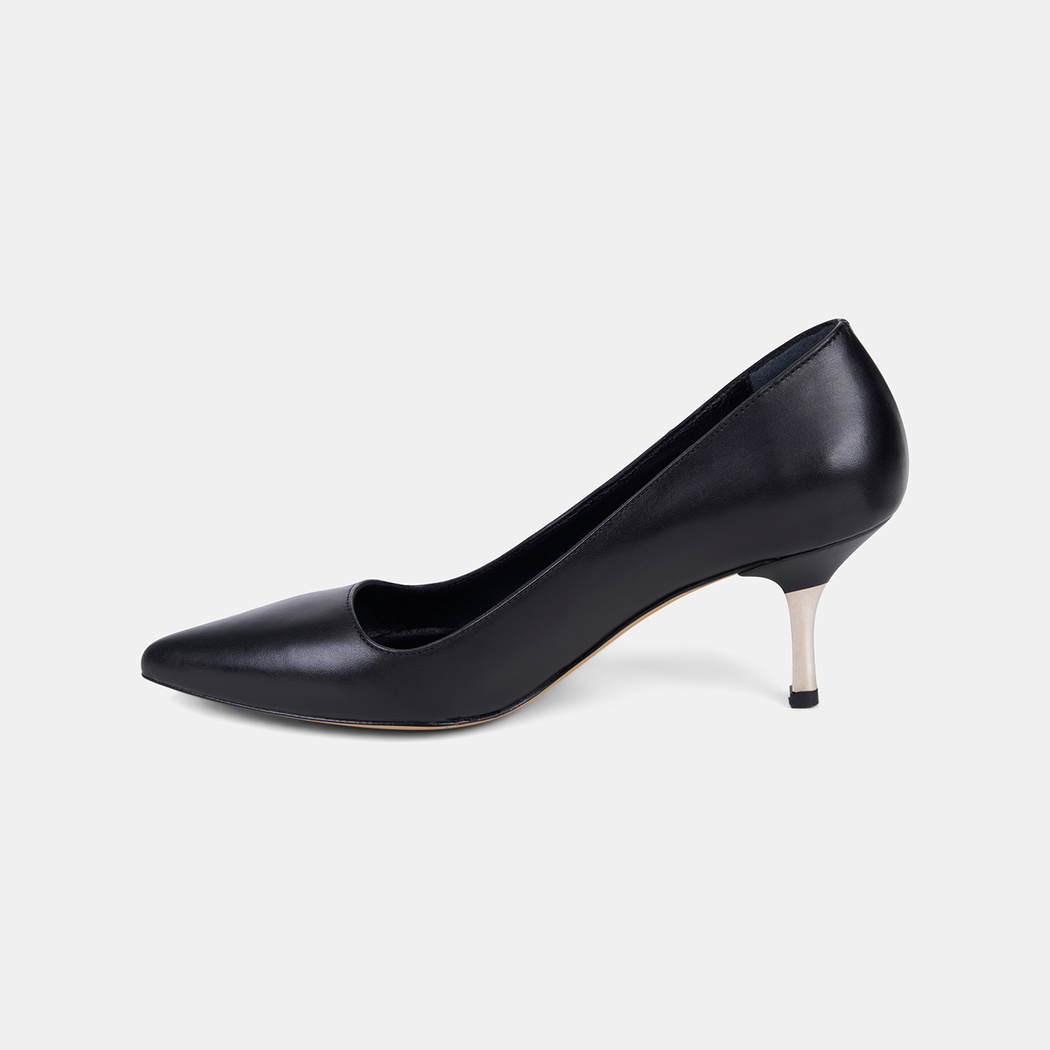 Kadın Siyah Sivri Burunlu Metal Topuklu Deri Stiletto