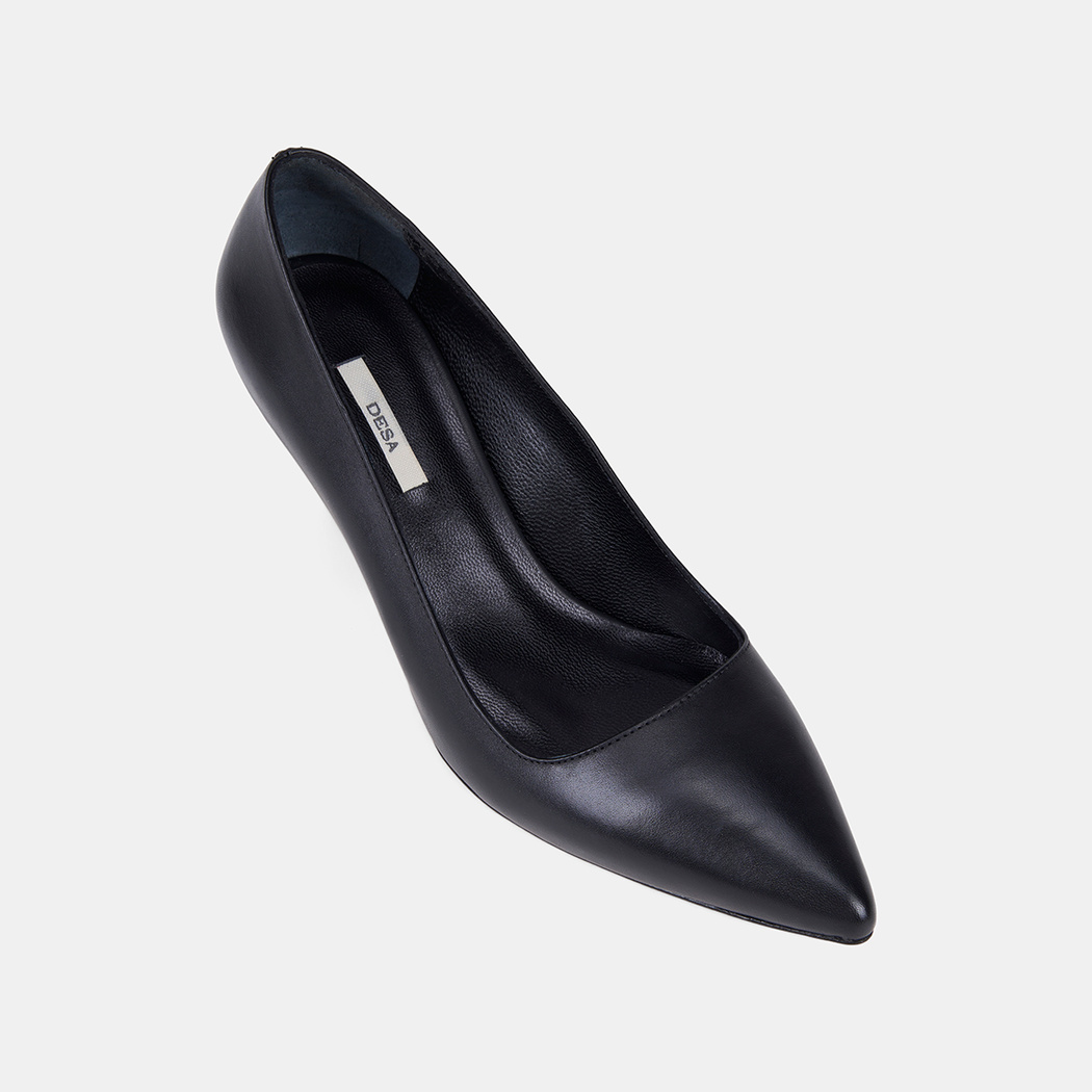 Kadın Siyah Sivri Burunlu Metal Topuklu Deri Stiletto