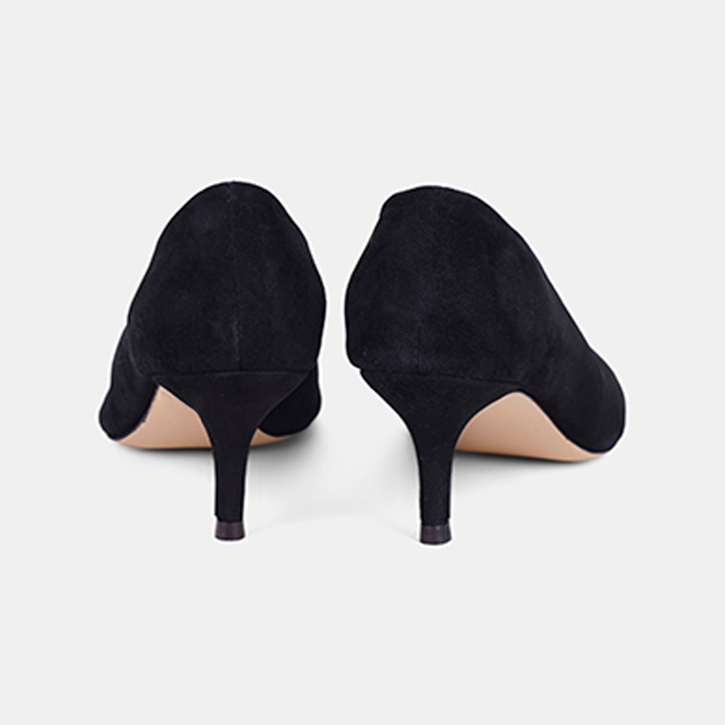 Kadın Siyah Sivri Burunlu Süet Topuklu Ayakkabı