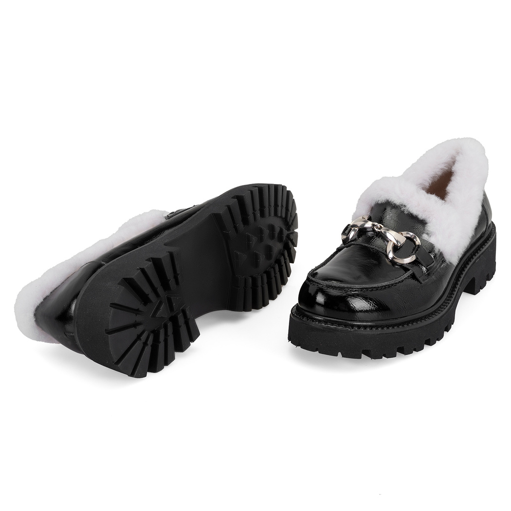 Kadın Siyah Toka Aksesuarlı Deri Loafer