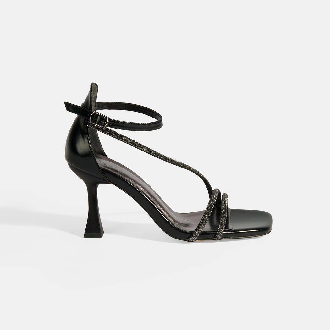 Kadın Siyah Toka Detaylı Topuklu Abiye Sandalet