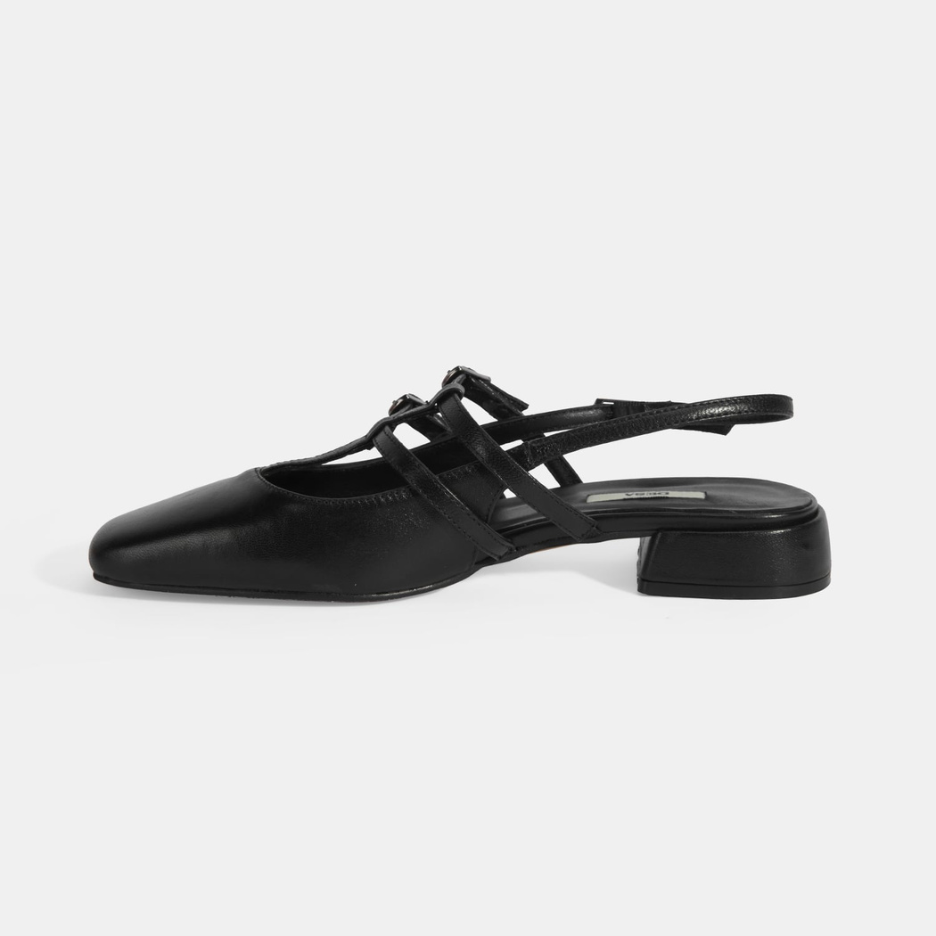 Kadın Siyah Tokalı Deri Günlük Ayakkabı