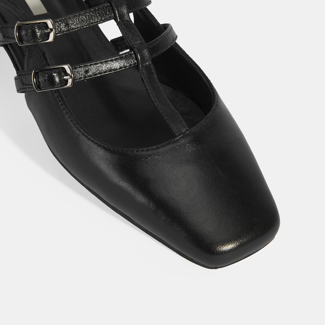 Kadın Siyah Tokalı Deri Günlük Ayakkabı