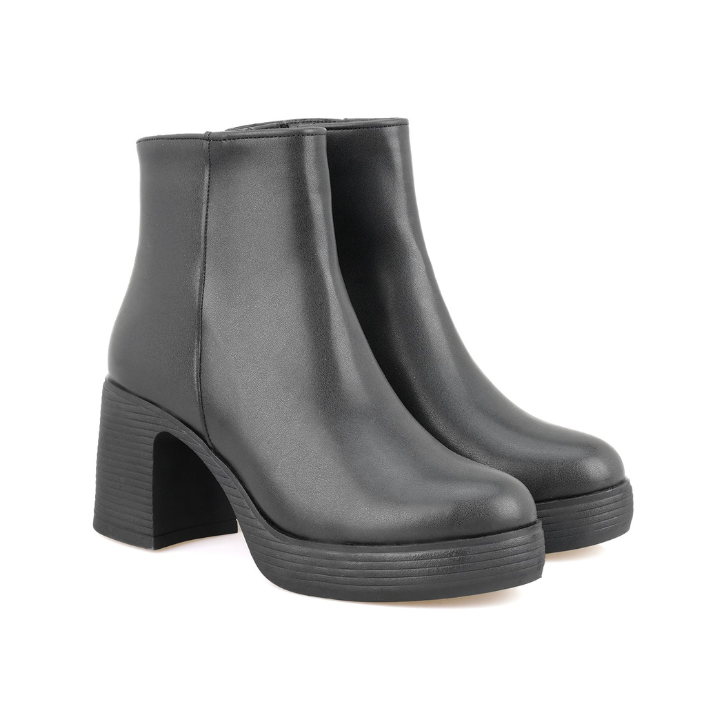 Kadın Siyah Topuklu Bot