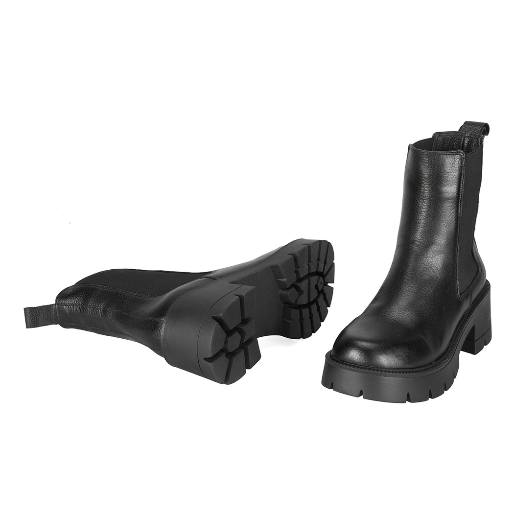 Kadın Siyah Topuklu Bot