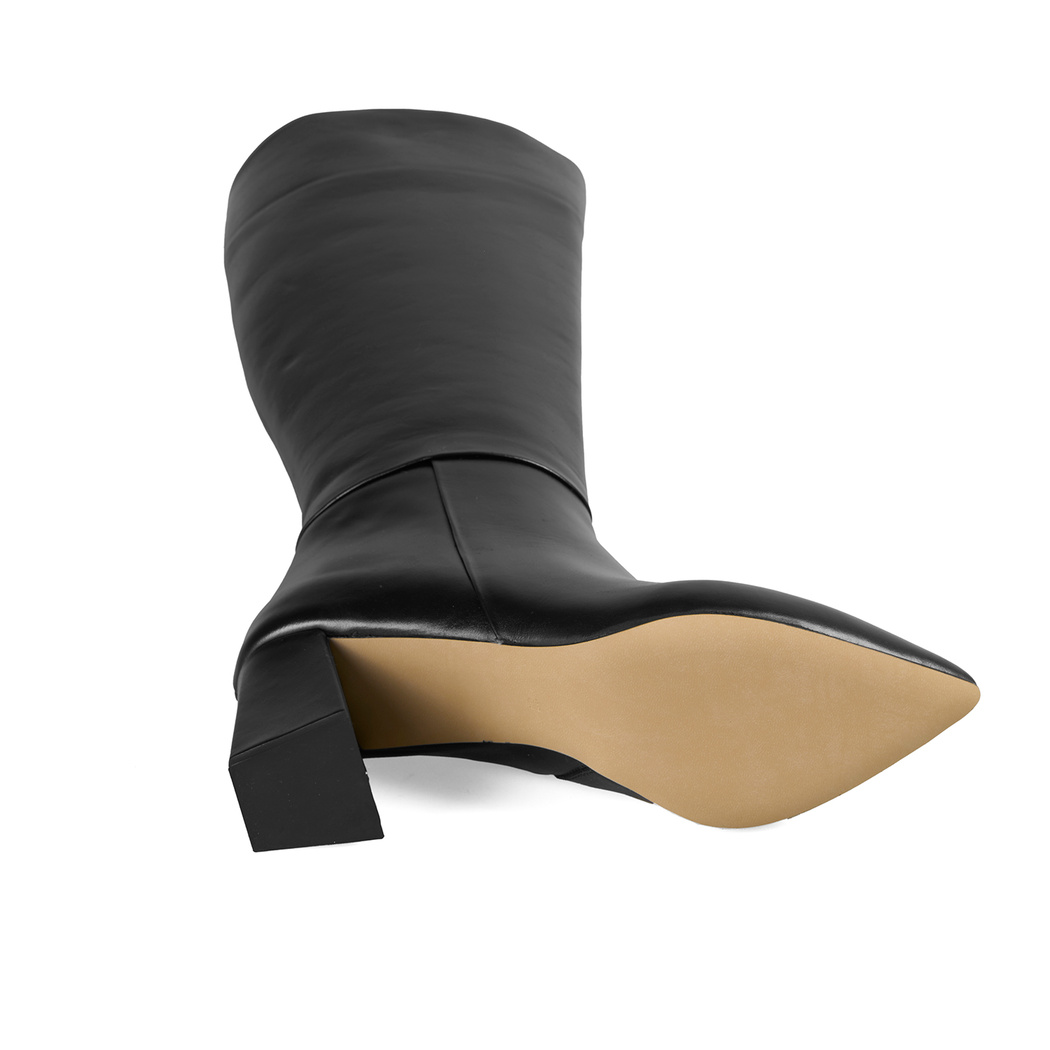 Kadın Siyah Topuklu Çizme