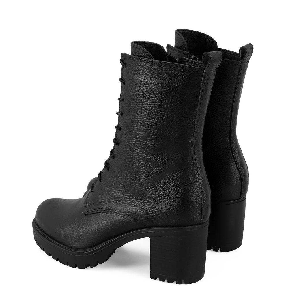 Kadın Siyah Topuklu Deri Bot