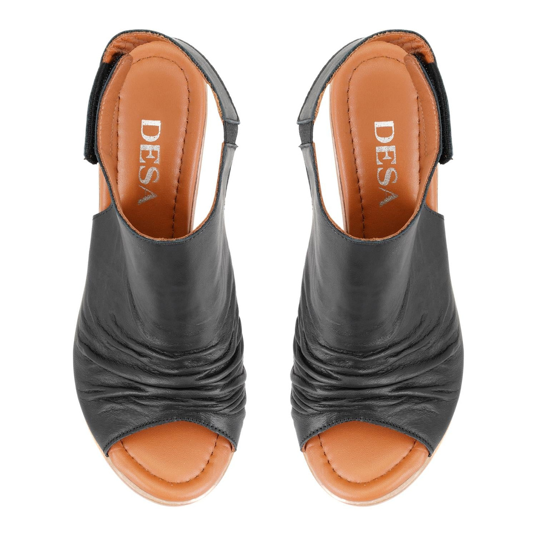 Kadın Siyah Topuklu Deri Sandalet