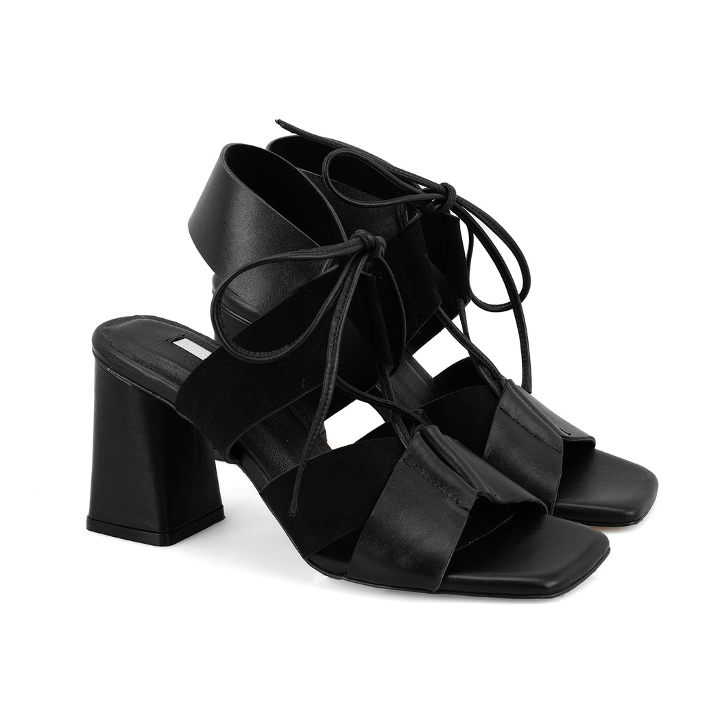 Kadın Siyah Topuklu Deri Sandalet