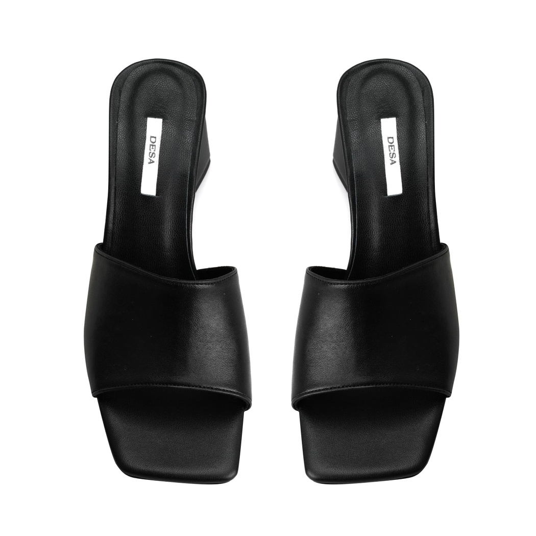 Kadın Siyah Topuklu Napa Deri Terlik