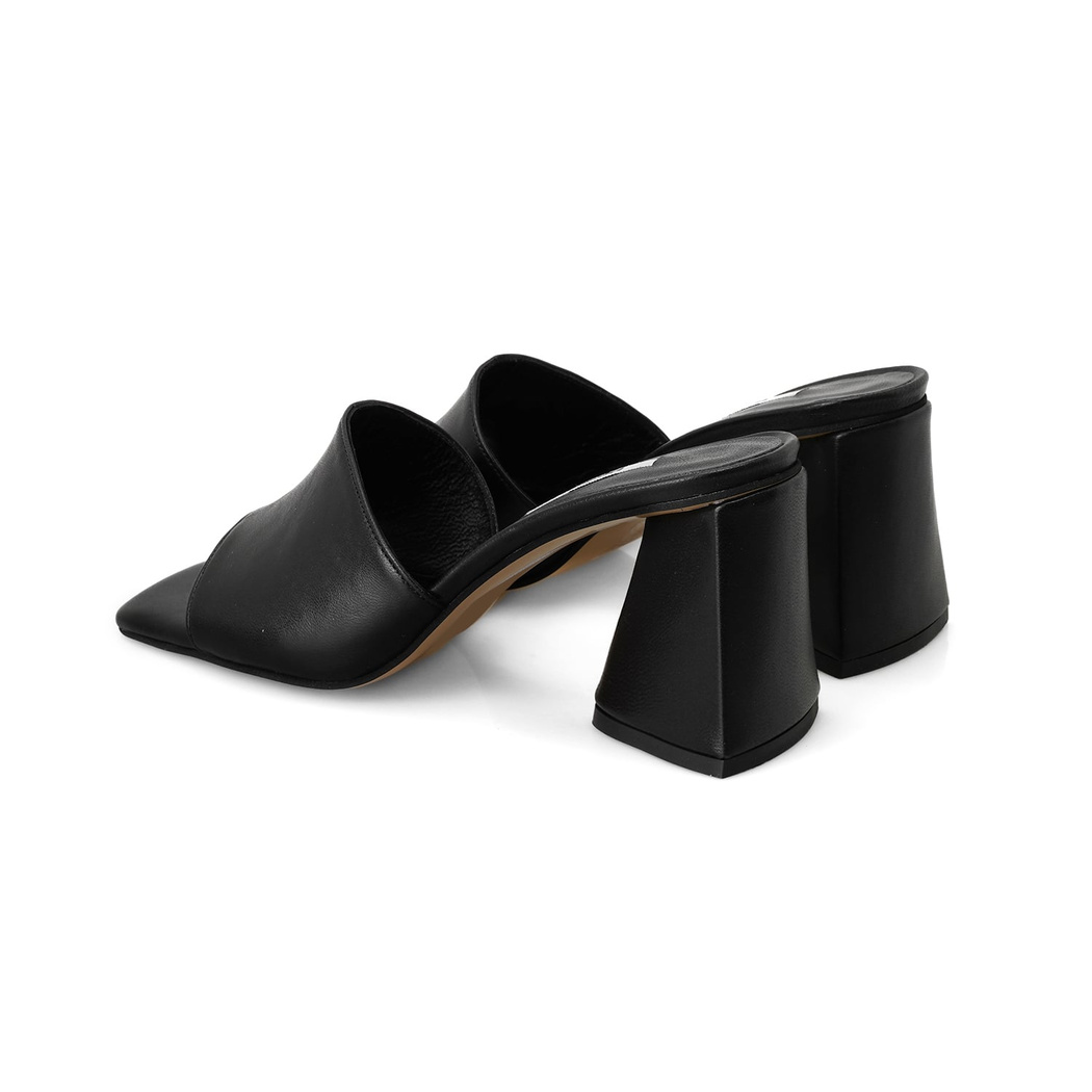 Kadın Siyah Topuklu Napa Deri Terlik