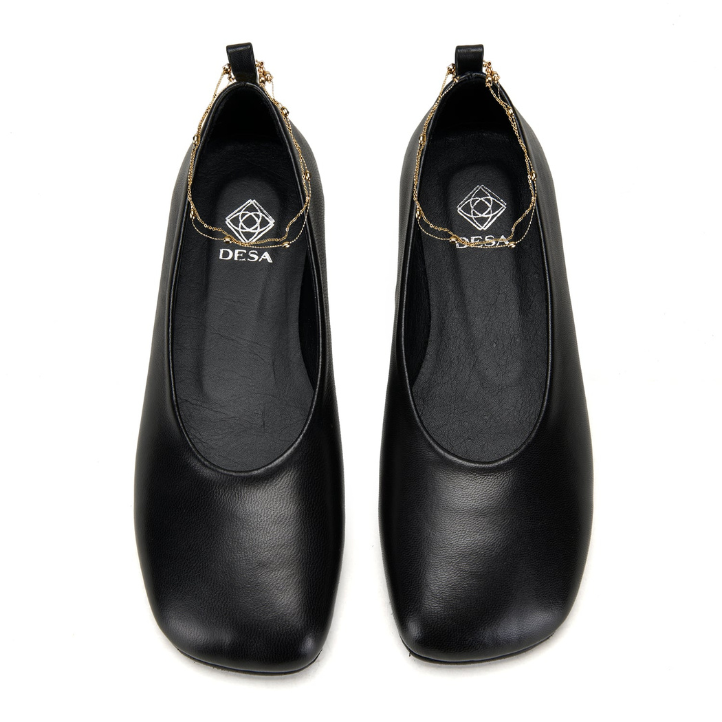 Kadın Siyah Zincir Detaylı Babet