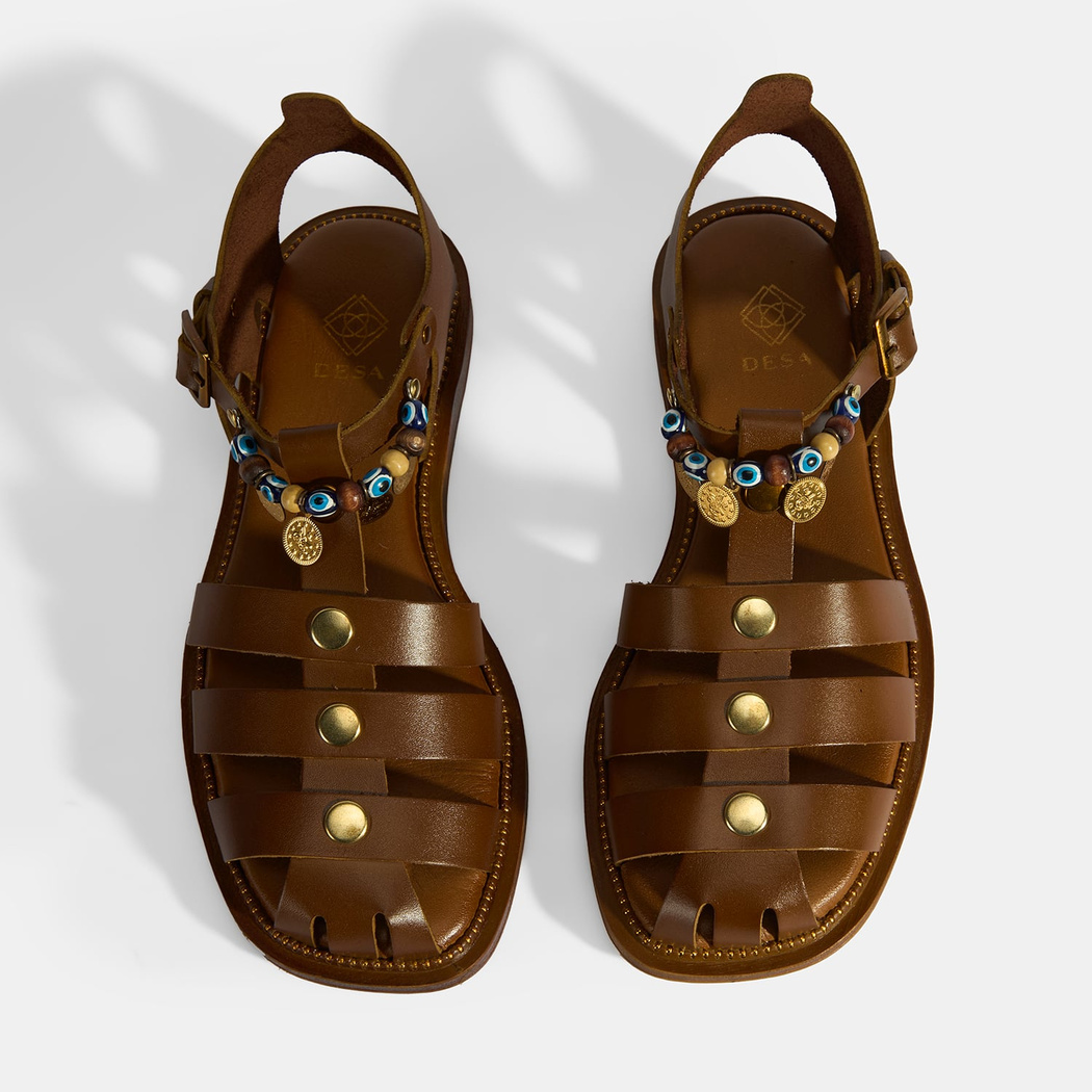 Kadın Taba Aksesuar Detaylı Ayarlanabilir Tokalı Deri Sandalet