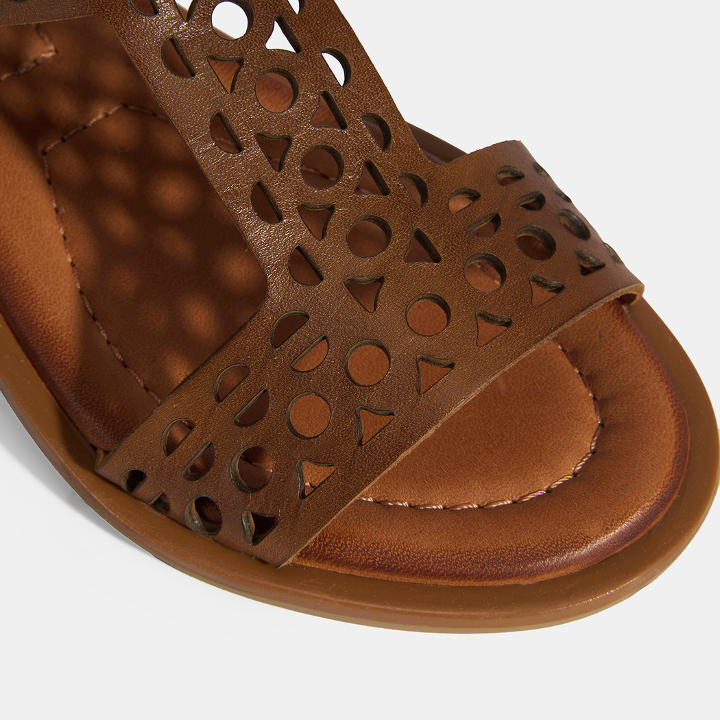 Kadın Taba Cırt Detaylı Perforeli Deri Sandalet