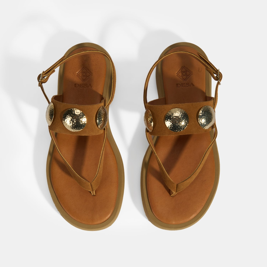 Kadın Taba Metal Aksesuarlı Ayarlanabilir Tokalı Süet Sandalet