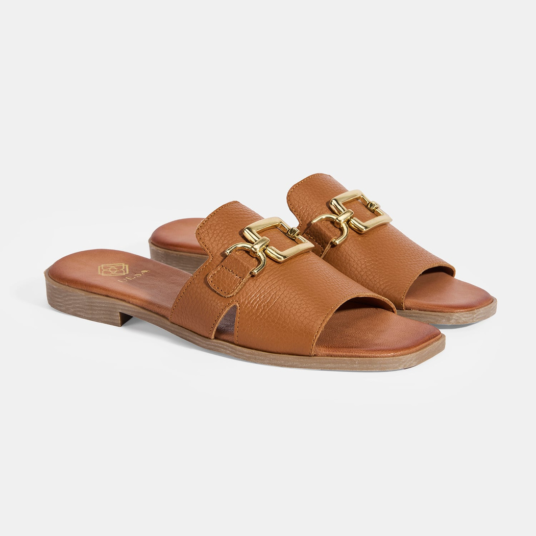 Kadın Taba Metal Toka Aksesuarlı Deri Terlik