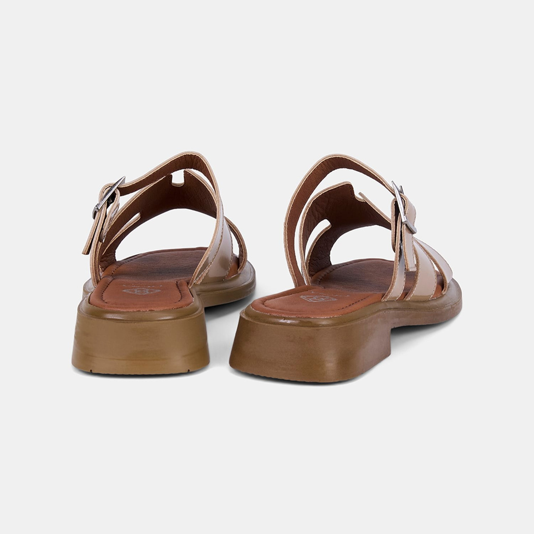 Kadın Ten Ayarlanabilir Tokalı Rugan Deri Terlik