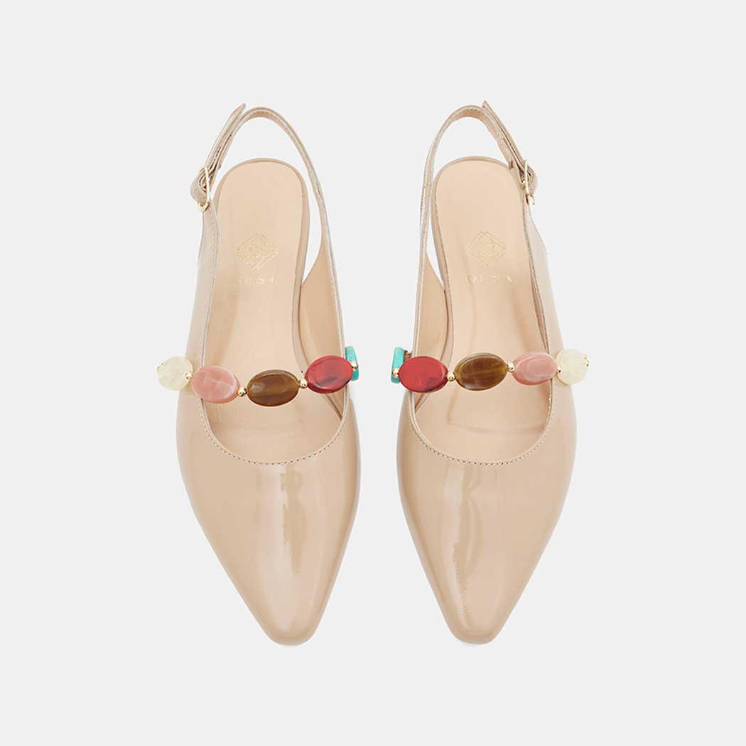 Kadın Ten Renkli Taş Aksesuarlı Sivri Burunlu Rugan Babet