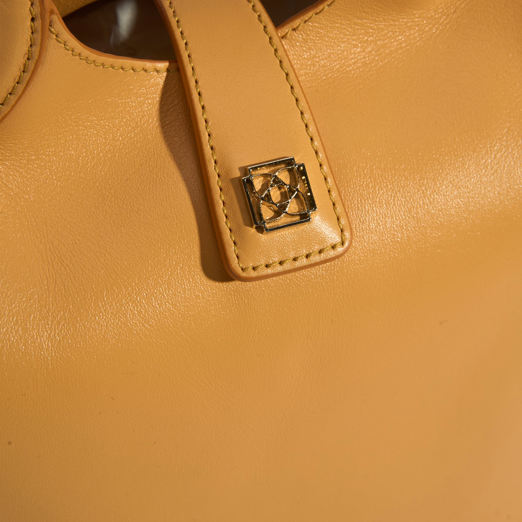 Kadın Turuncu Deri Omuz Çantası