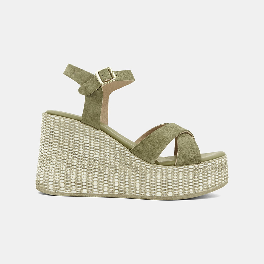 Kadın Yeşil Metal Tokalı Dolgu Topuklu Süet Sandalet